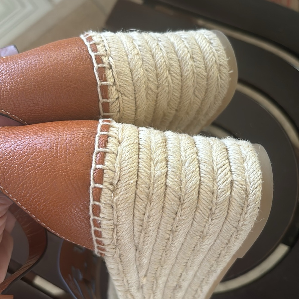 TB platforms - Picture 7 of 12